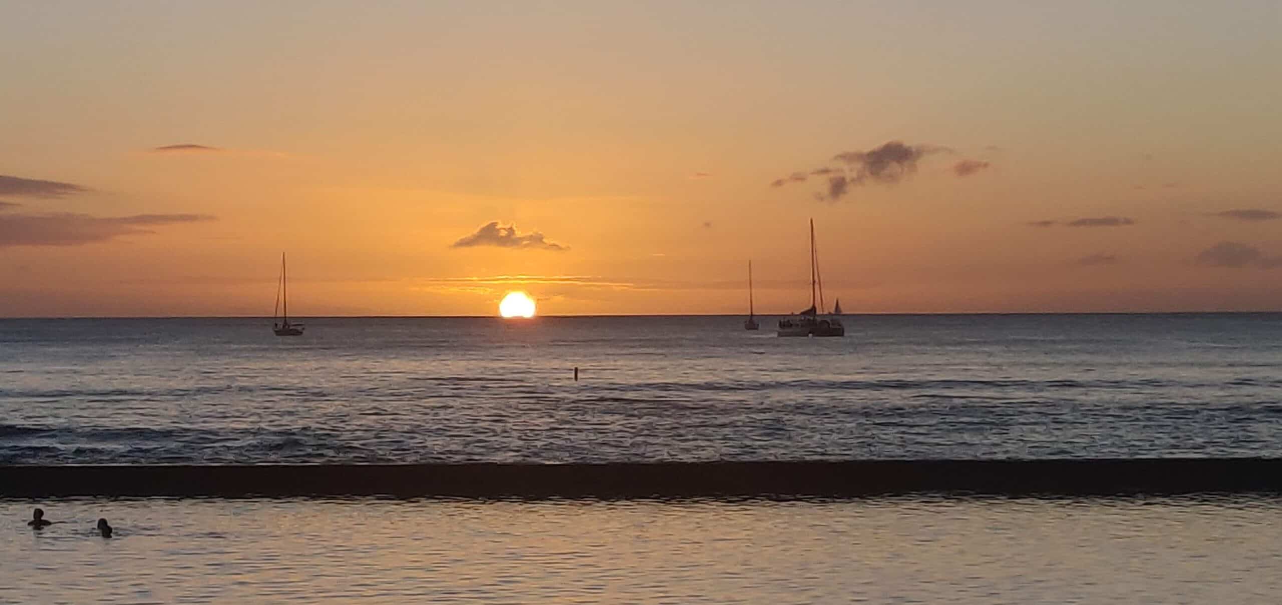 The sunsets will add to a list of reasons to visit Hawaii, AGAIN !