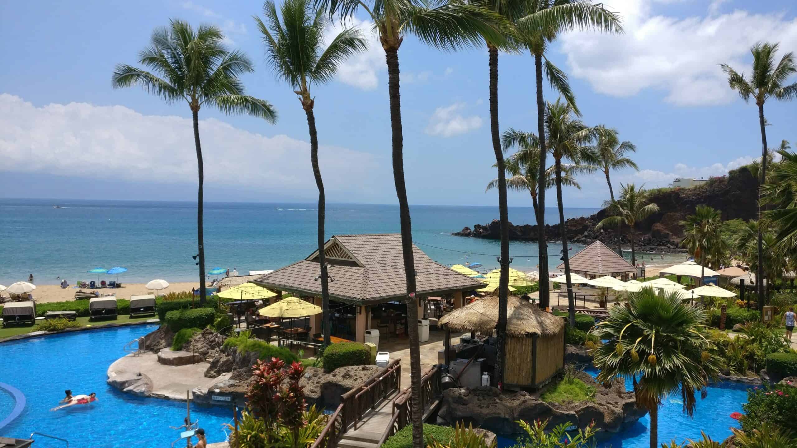 Pick a luxury hotel for your 5 day itinerary in Maui